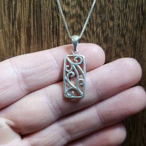 18 Inch 925 Sterling Silver Fancy Filigree Cutout Pendant Necklace